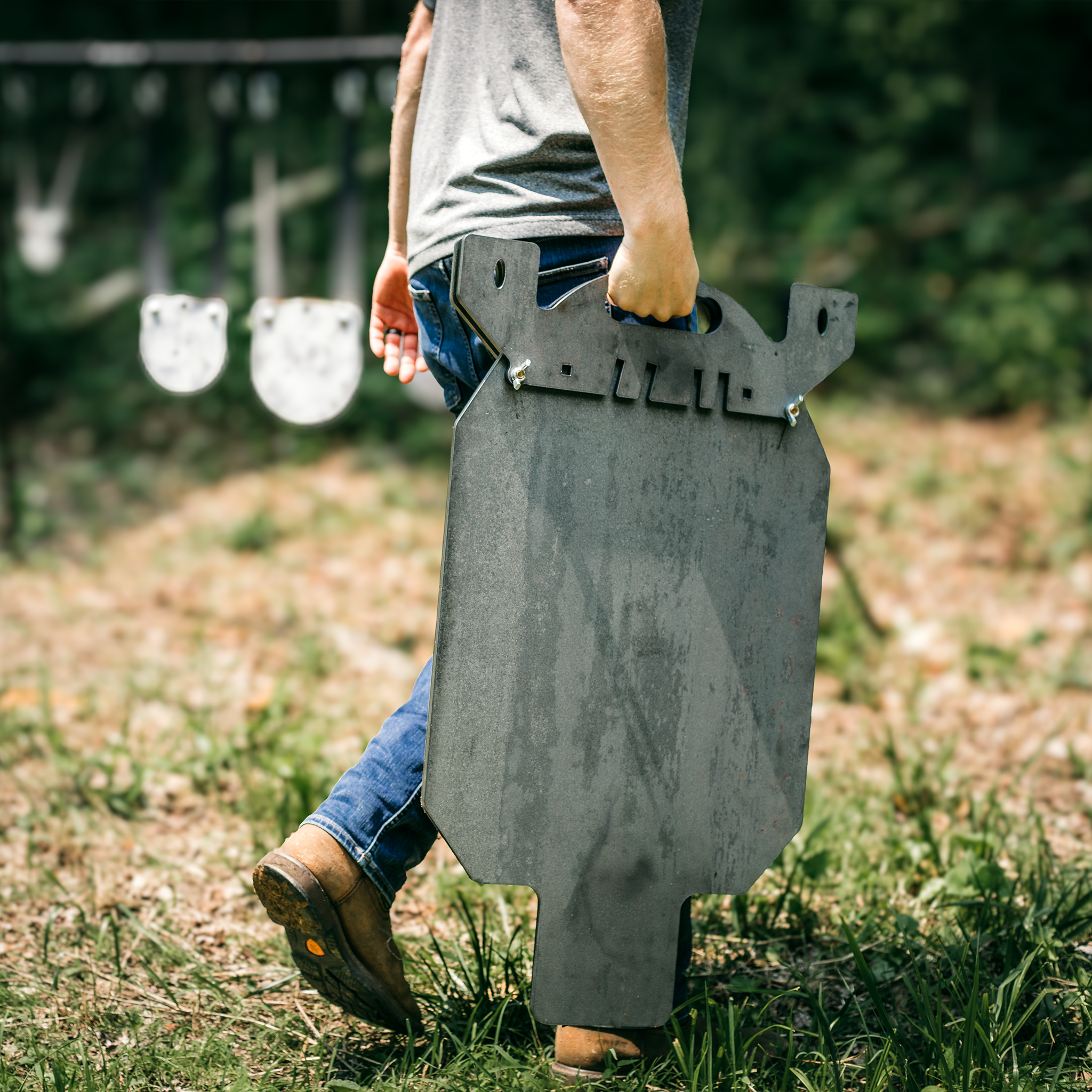 full-size-silhouette-modular-ground-stand-carried-on-range